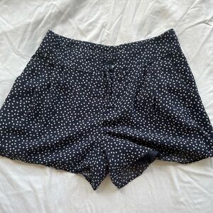 Lauren Conrad Navy And White Polka Dot Dress Shorts Pleated  High Waisted size 2